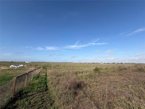 Lot 721 Mariner Sargent TX 77414