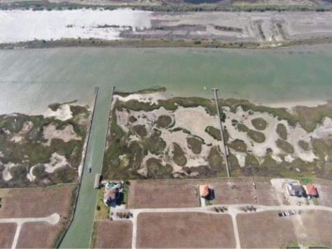 Lot 117 Tuscany Way Port O Connor TX 77982