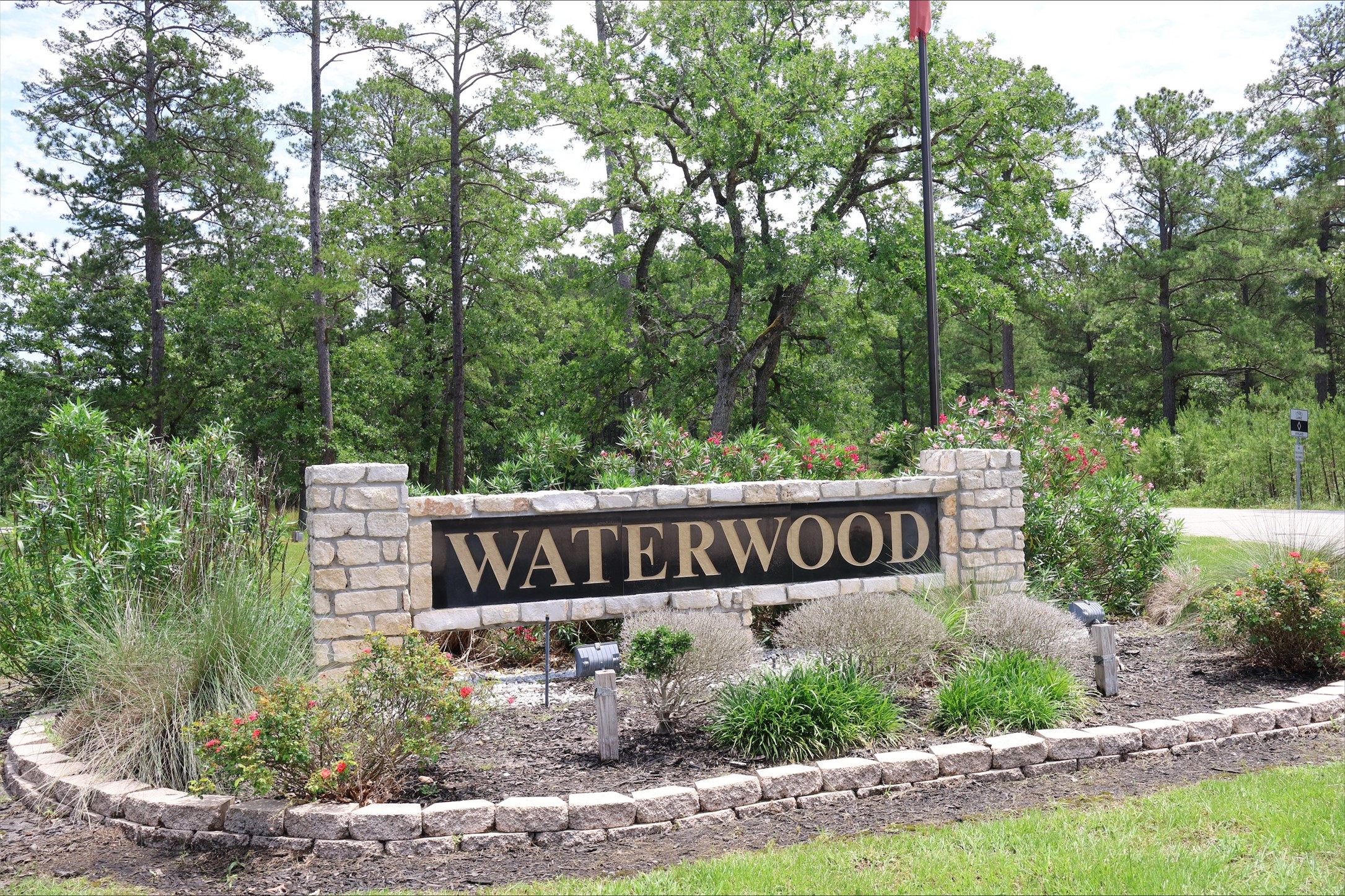 60877 Castle Harbor Place Huntsville TX 77320