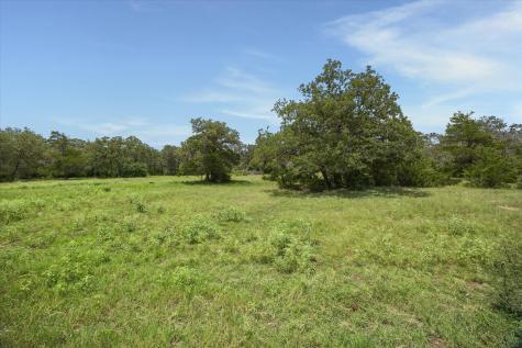 1434 County Road 139 Giddings TX 78942