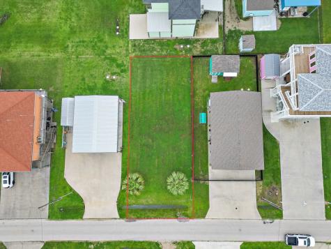 883 East Road Crystal Beach TX 77650