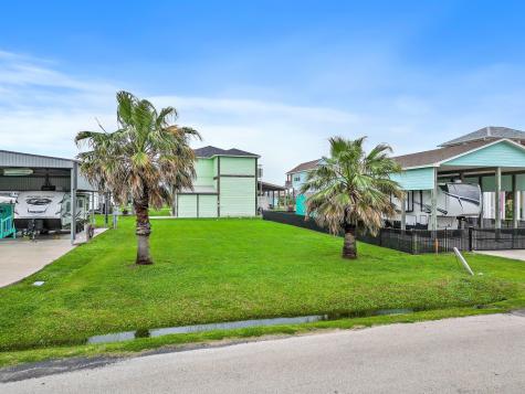 883 East Road Crystal Beach TX 77650