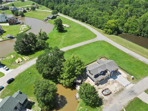 5 Wild Iris Court Huntsville TX 77340