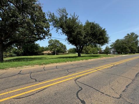 206 N Olive Street Grapeland TX 75844
