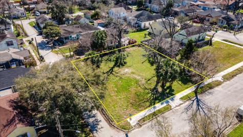 1212 Pinckney Street Street Houston TX 77009
