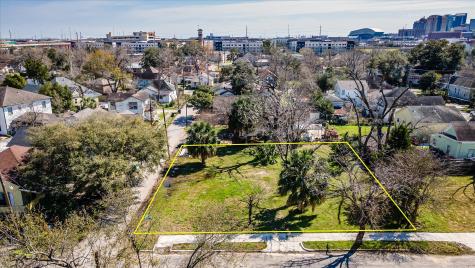 1212 Pinckney Street Street Houston TX 77009
