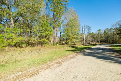 1928 County Road 3434 N Cleveland TX 77327