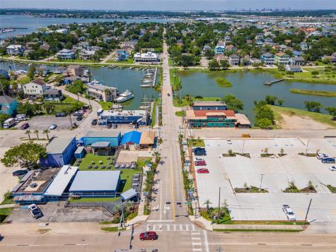822 Cedar Road Clear Lake Shores TX 77565