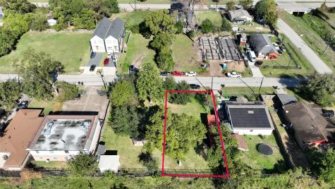 757 Lucky Street Houston TX 77088