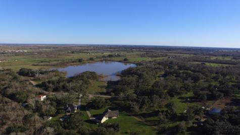 702 County Road 34 Angleton TX 77515