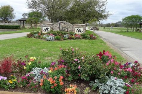 702 County Road 34 Angleton TX 77515