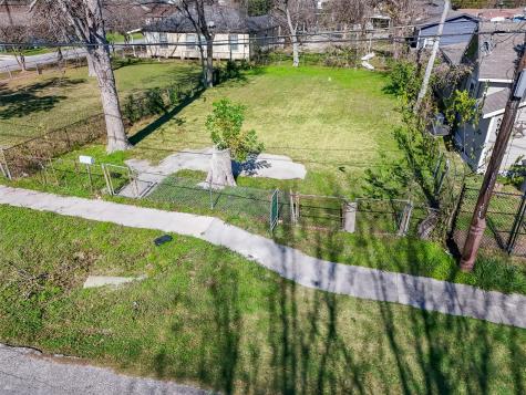 4607 Evella Street Houston TX 77026