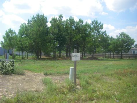 3667 Road 5210 Cleveland TX 77327