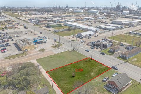 2106 Texas Avenue Texas City TX 77590
