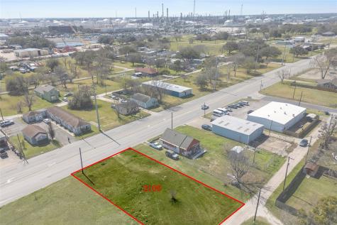 2106 Texas Avenue Texas City TX 77590