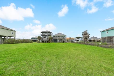 1117 Blue Water Drive Crystal Beach TX 77650