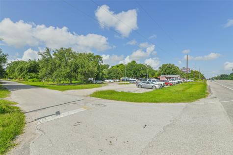 6714 Highway 6 Hitchcock TX 77563