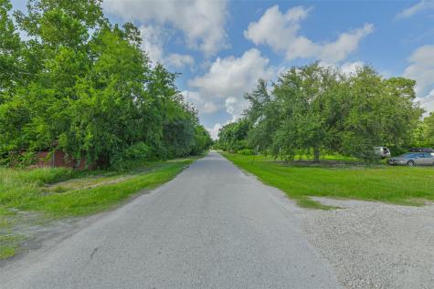6714 Highway 6 Hitchcock TX 77563