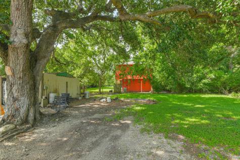 6714 Highway 6 Hitchcock TX 77563