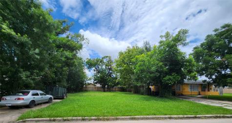 7663 Greendowns Street Houston TX 77087