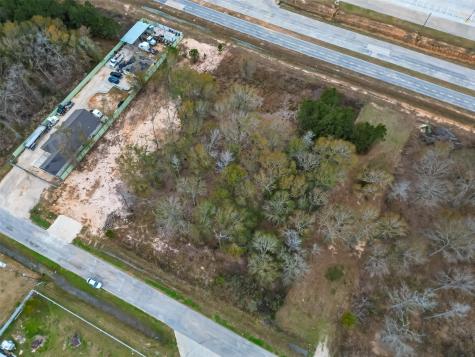 639 Road 5101 Cleveland TX 77327