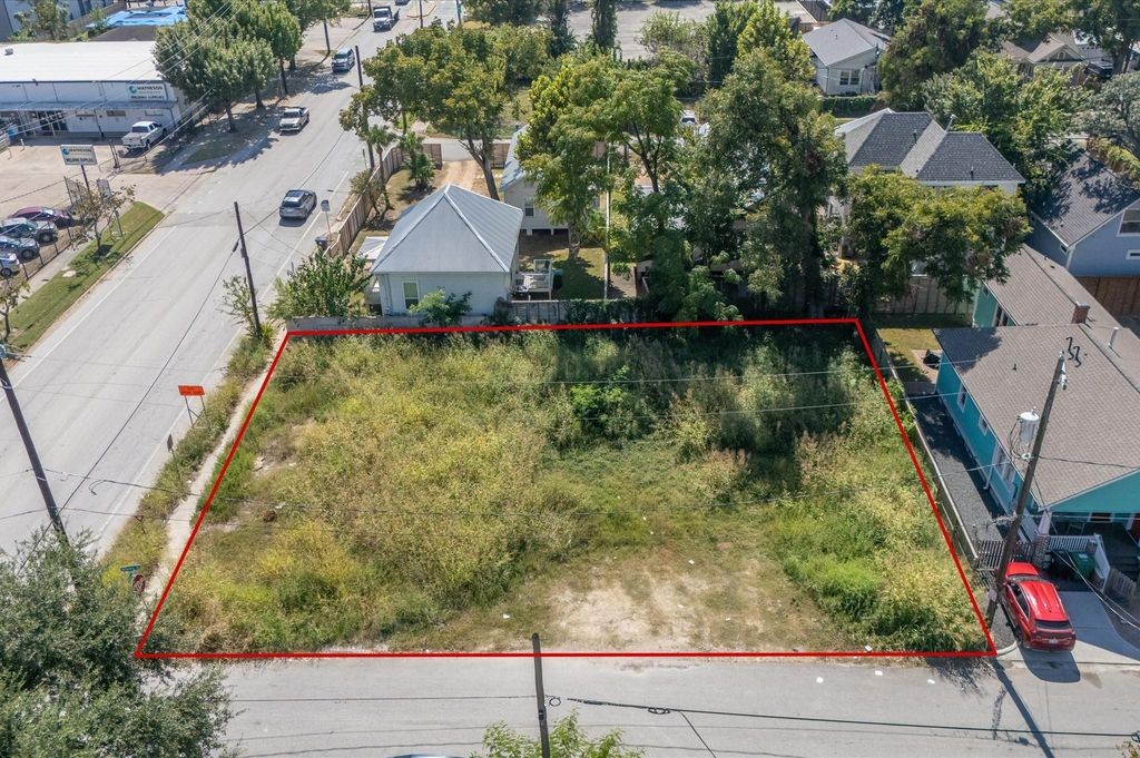 2109 Houston Avenue Houston TX 77007