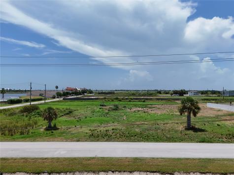 2449 103rd Street Galveston TX 77554
