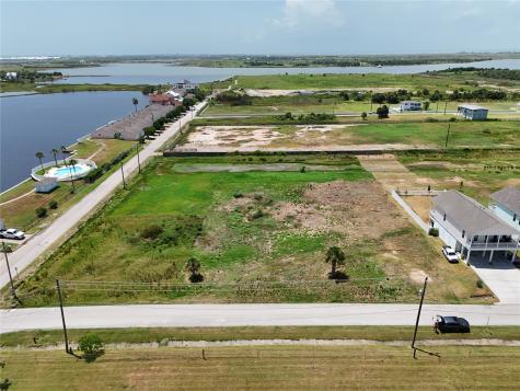 2449 103rd Street Galveston TX 77554