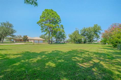 8903 Charity Street Needville TX 77461