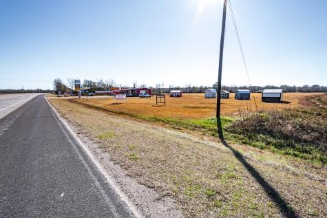 14695 Highway 105 Cleveland TX 77327