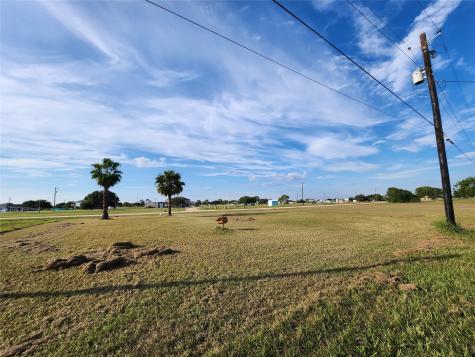 000 Mollnar Drive Palacios TX 77465