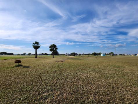 000 Mollnar Drive Palacios TX 77465