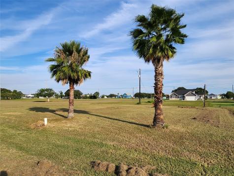 000 Mollnar Drive Palacios TX 77465