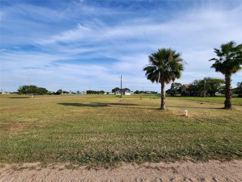 000 Mollnar Drive Palacios TX 77465