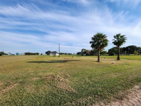 000 Mollnar Drive Palacios TX 77465