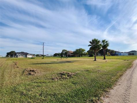 000 Mollnar Drive Palacios TX 77465