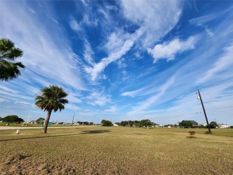 000 Mollnar Drive Palacios TX 77465