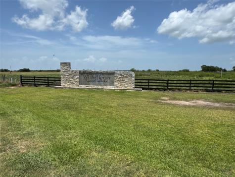 8 5 & 9 5 Mallard Lane Anahuac TX 77514