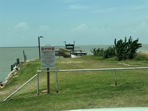 8 5 & 9 5 Mallard Lane Anahuac TX 77514
