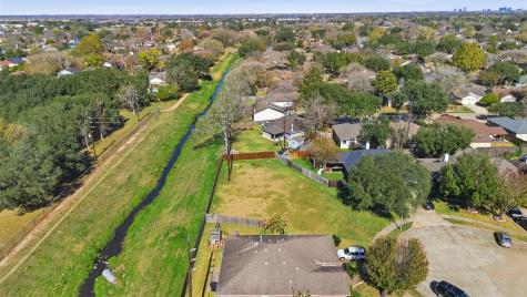 7702 Londres Drive Houston TX 77083