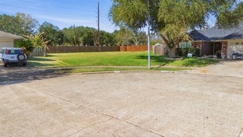 7702 Londres Drive Houston TX 77083