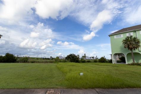 1014 Lillian Lane Galveston TX 77554