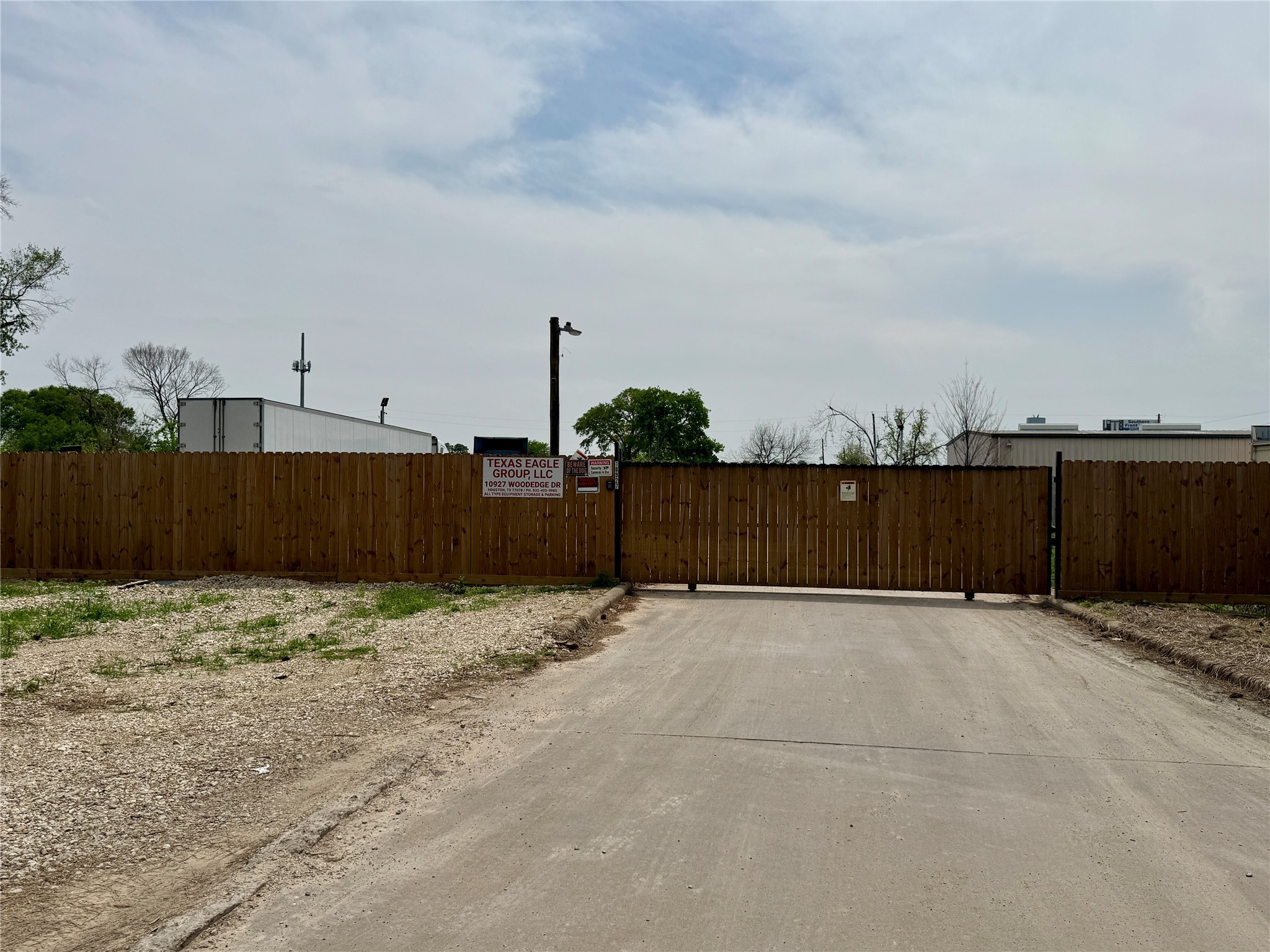 10927 Woodedge Drive Houston TX 77070