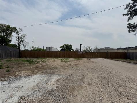 10927 Woodedge Drive Houston TX 77070