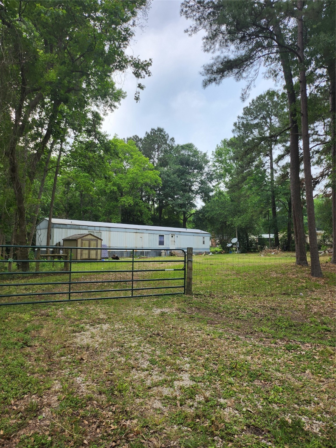 1423 County Road 381 S Cleveland TX 77328