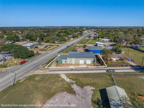 406 N N Gray Street Caldwell TX 77836
