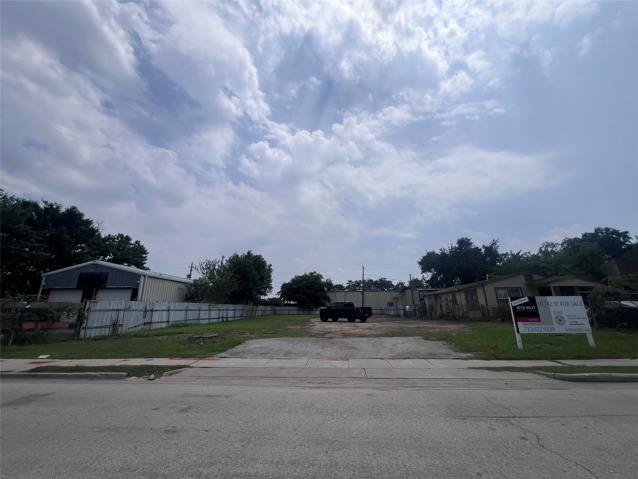 720 W 24th Street Houston TX 77008