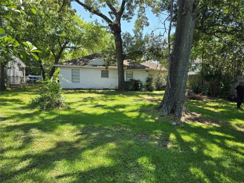 1726 Chantilly Lane Houston TX 77018