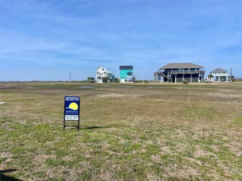 3823 Carmel Court Galveston TX 77554