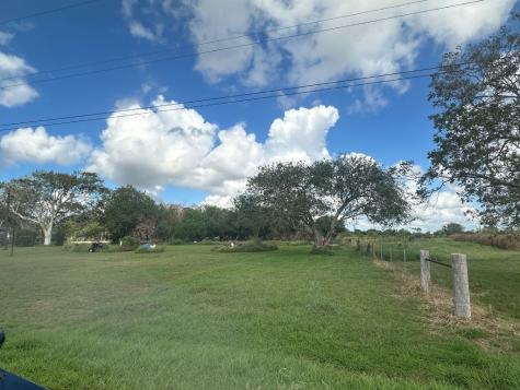1316 Brownson Victoria TX 77905